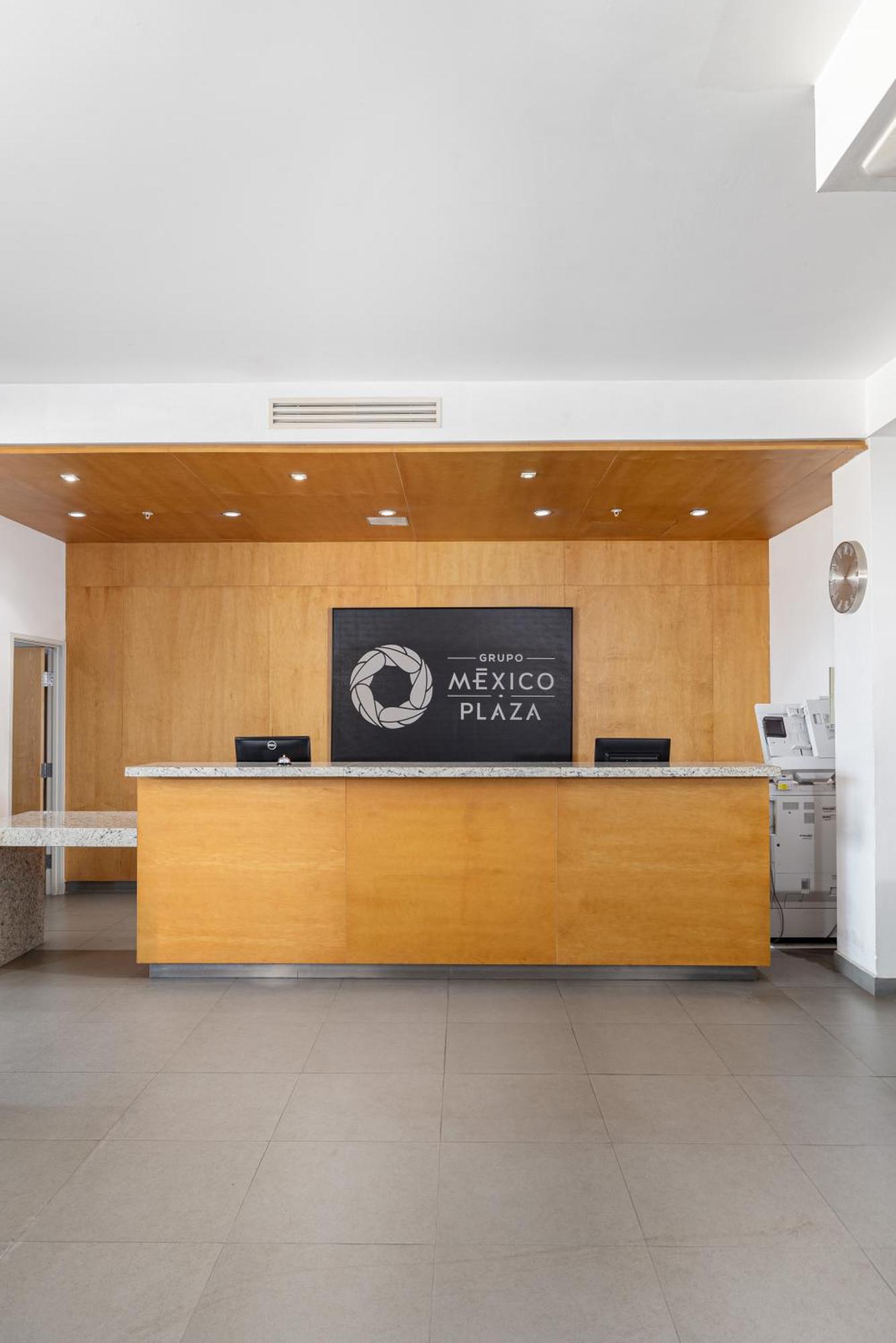 Hotel Mexico Plaza Silao Aeropuerto מראה חיצוני תמונה